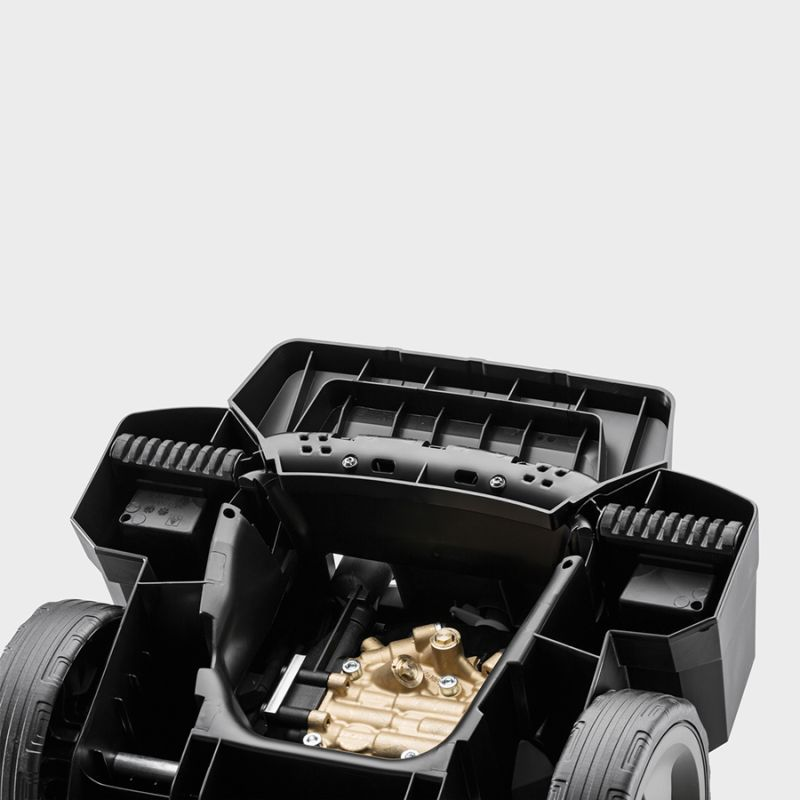 Hochdruckreiniger HD 7/17 MXA PLUS, leistungsstark und vielseitig, ideal für gründliche Reinigungsarbeiten im professionellen Bereich.