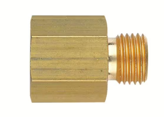 Metall-Reduziernippel mit Außengewinde G1/4" und Innengewinde G3/8", zur Verbindung von Komponenten mit abweichenden Gewindedurchmessern in Druckluft- und Rohrleitungssystemen.