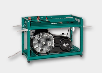 Abbildung des LW 170 E Nautic, eines tragbaren Elektro-Atemluftkompressors, geeignet für Tauch-, Feuerwehr- oder maritime Anwendungen, zur sicheren und effizienten Befüllung von Druckluftflaschen.